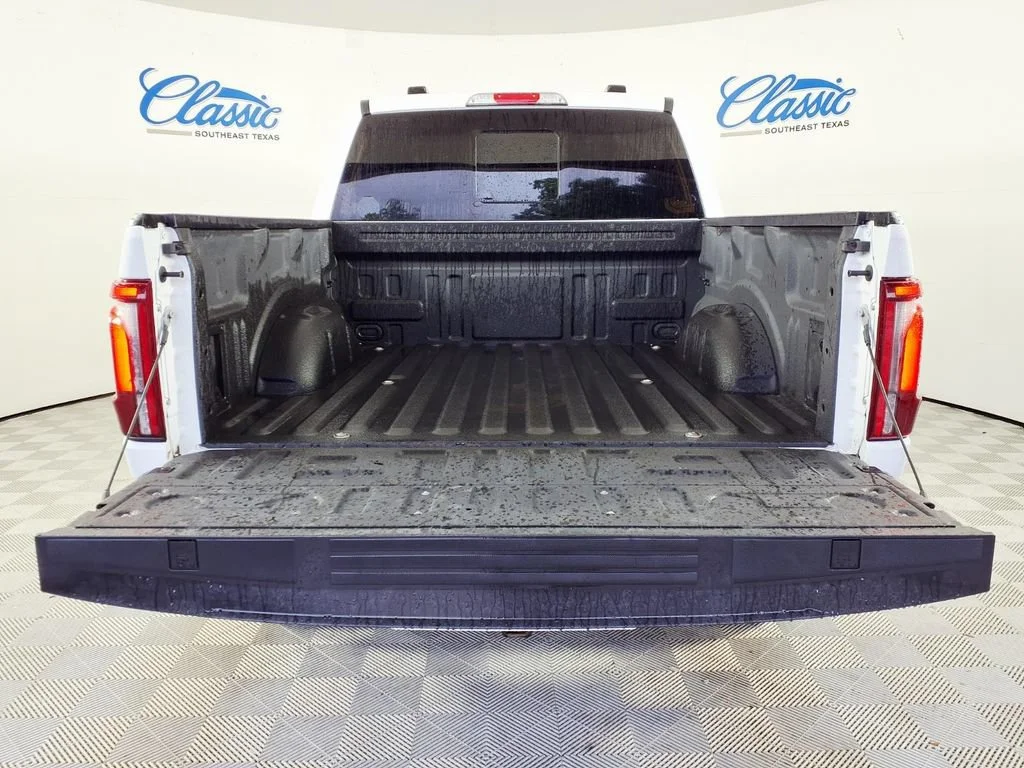 Used 2024 Oxford White Ford LARIAT image 5