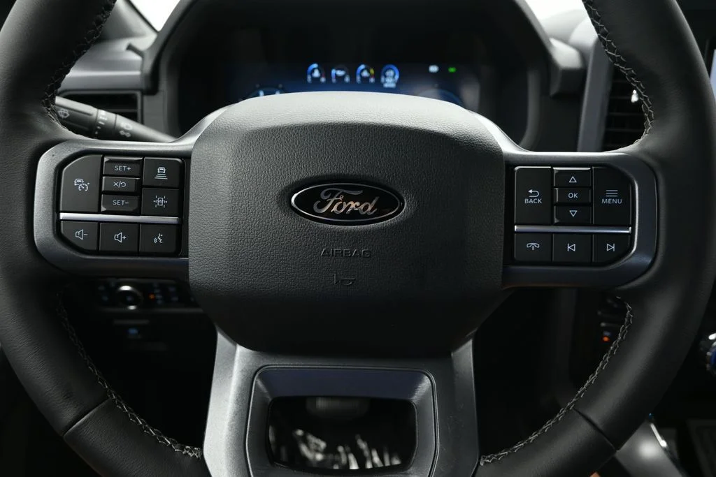 New 2026 Oxford White Ford XLT image 27