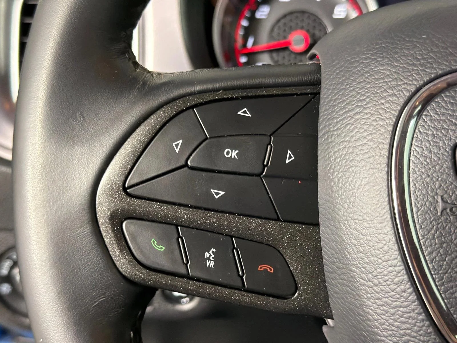 Used 2023 B5 Blue Pearlcoat Dodge SXT image 25