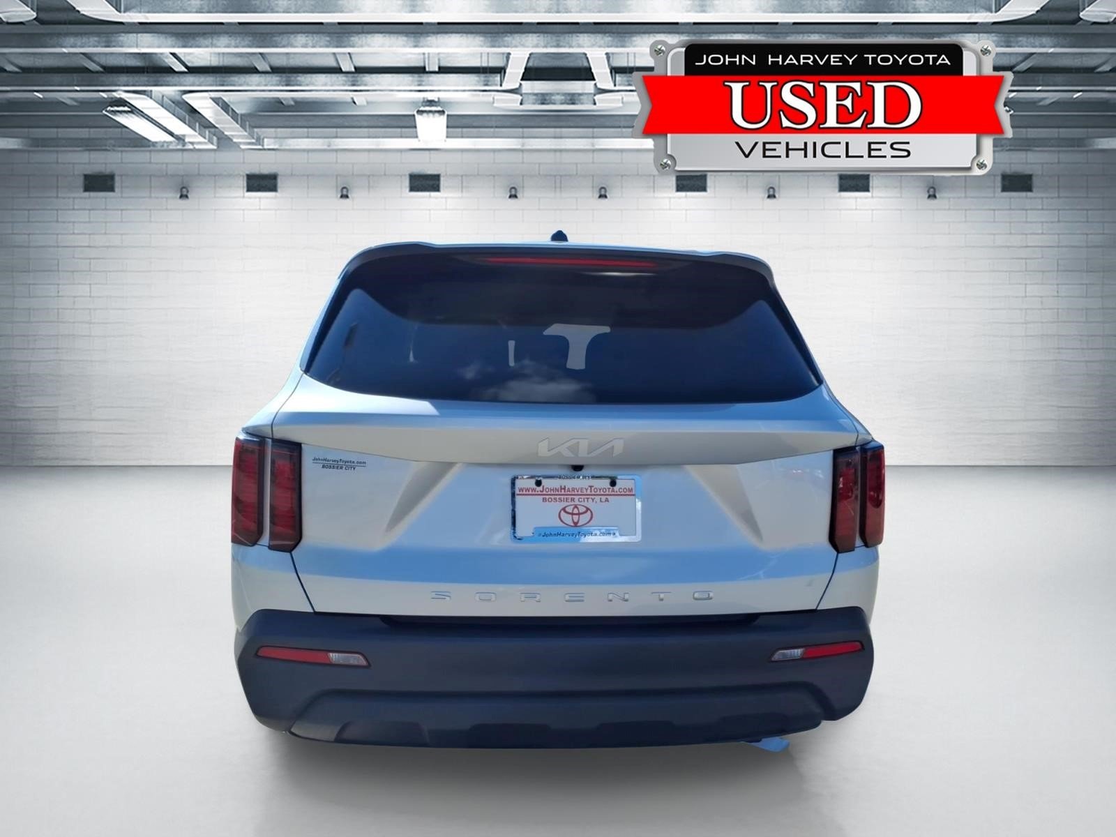 Used 2022 SILVER Kia LX image 3