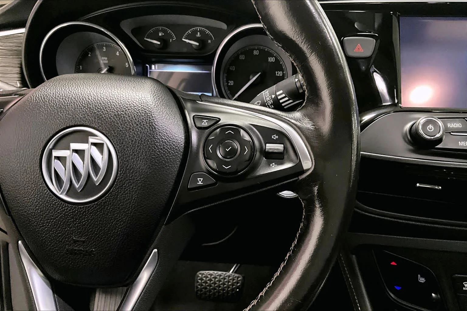 Used 2017 Ebony Twilight Metallic Buick Essence image 21