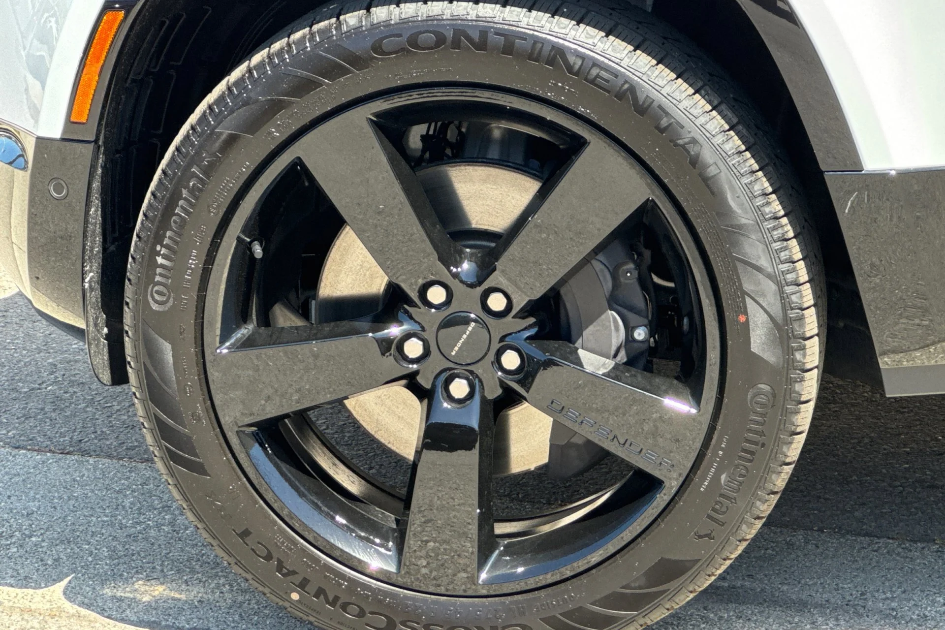 New 2026 FUJI WHITE Land Rover X-Dynamic SE image 11