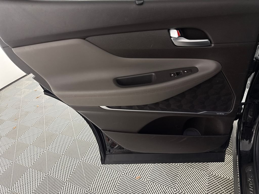 2020 Hyundai Santa Fe Limited - Photo 12