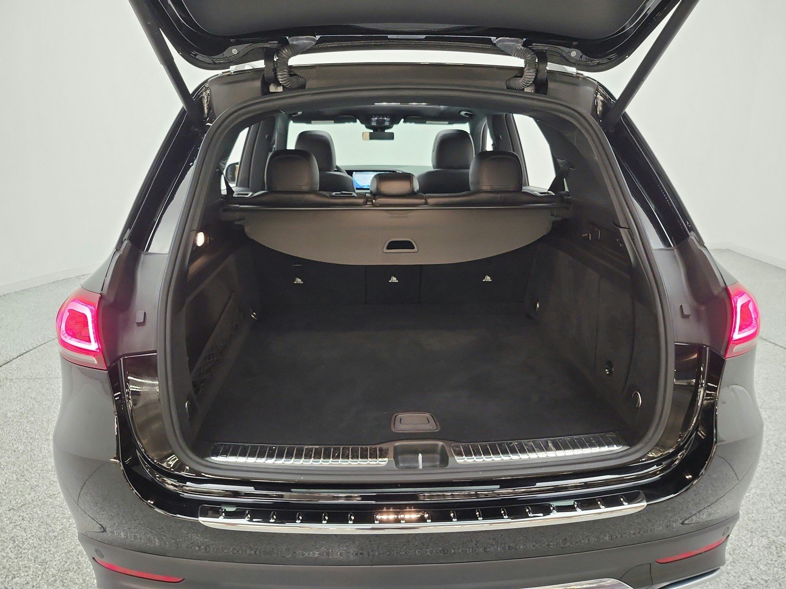 Certified Used 2022 Black Mercedes-Benz GLE 350 SUV image 21