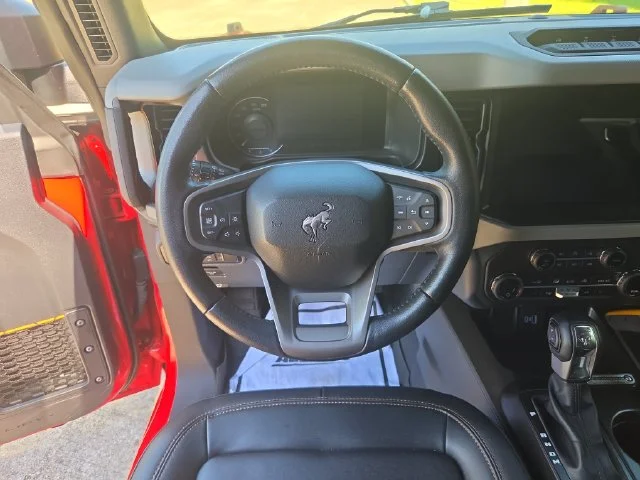 Used 2023 Red Ford Badlands image 16