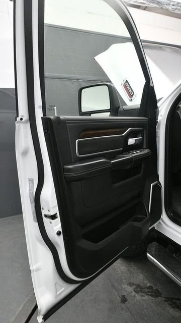 Used 2024 White Ram Laramie image 10