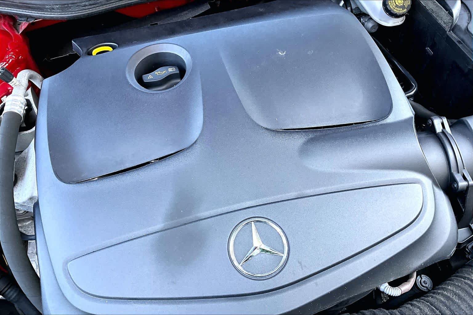 Used 2018 Jupiter Red Mercedes-Benz GLA 250 image 31