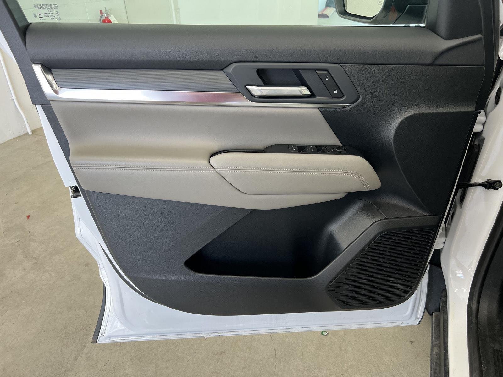 2025 GMC Terrain Elevation - Photo 11