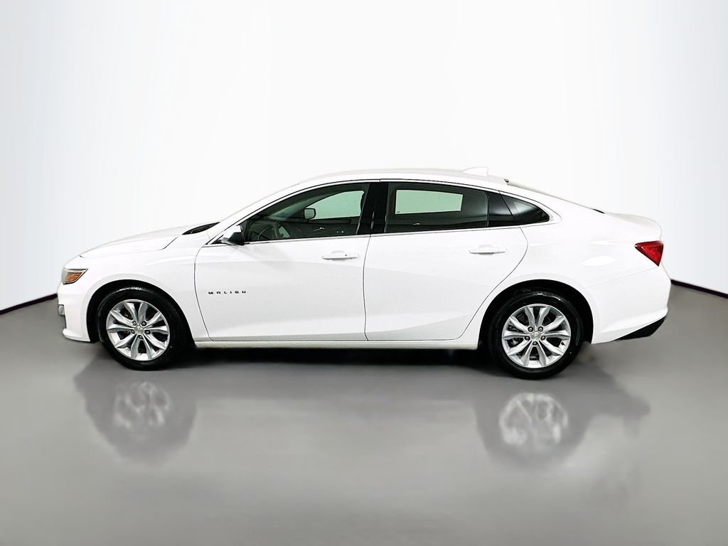 Used 2025 Summit White Chevrolet LT image 8