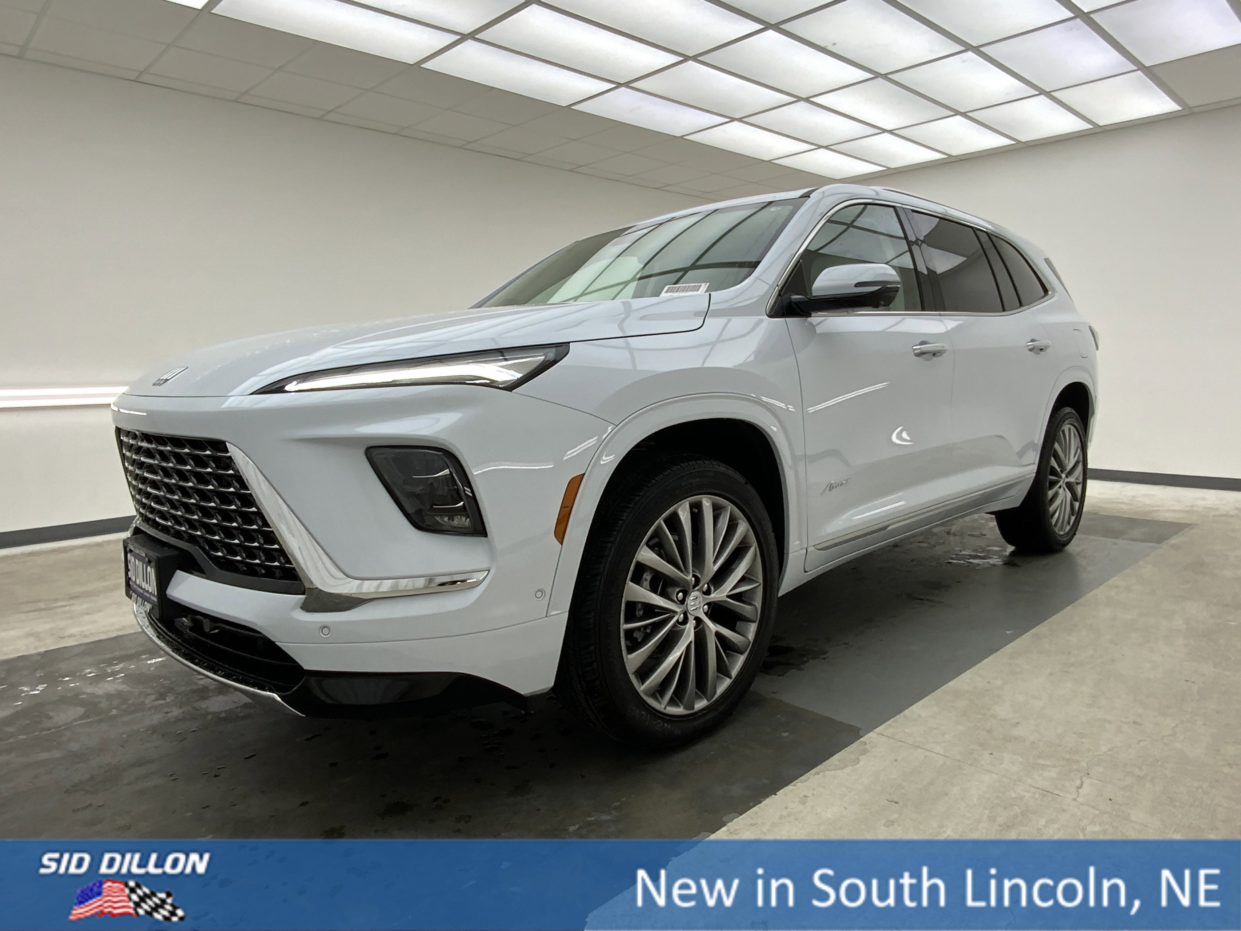2026 Buick Enclave Avenir AWD's photo