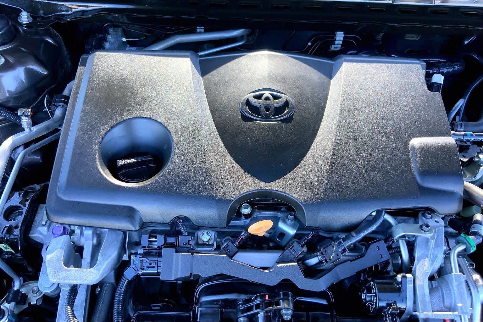 Used 2018 Brown Stone Toyota LE image 32