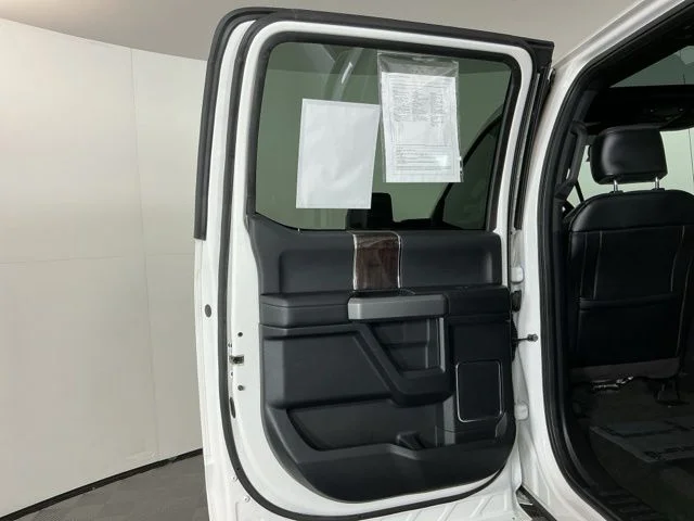 Used 2017 White Ford Platinum image 31