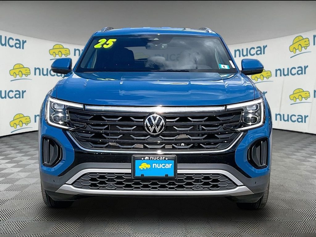 Used 2025 Mountain Lake Blue Metallic Volkswagen 2.0T SE w/Technology image 2