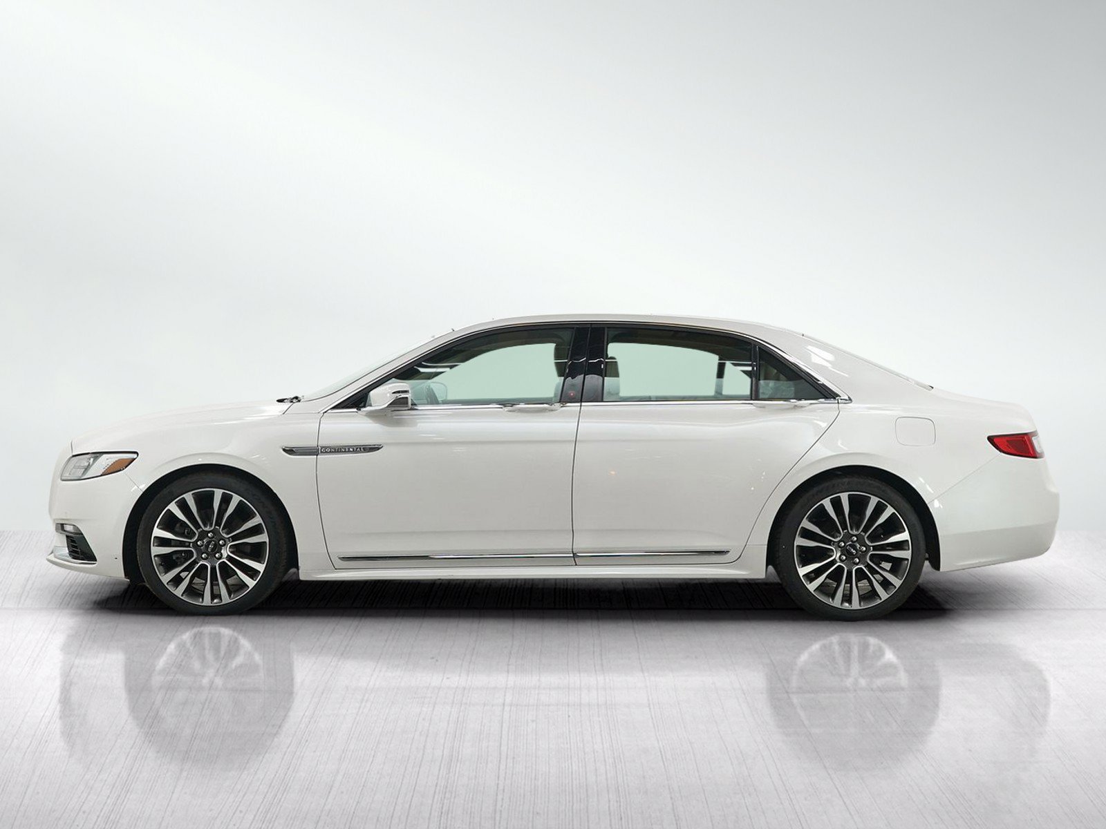 Used 2017 Lincoln Continental Reserve with VIN 1LN6L9NC7H5626597 for sale in Burnsville, Minnesota