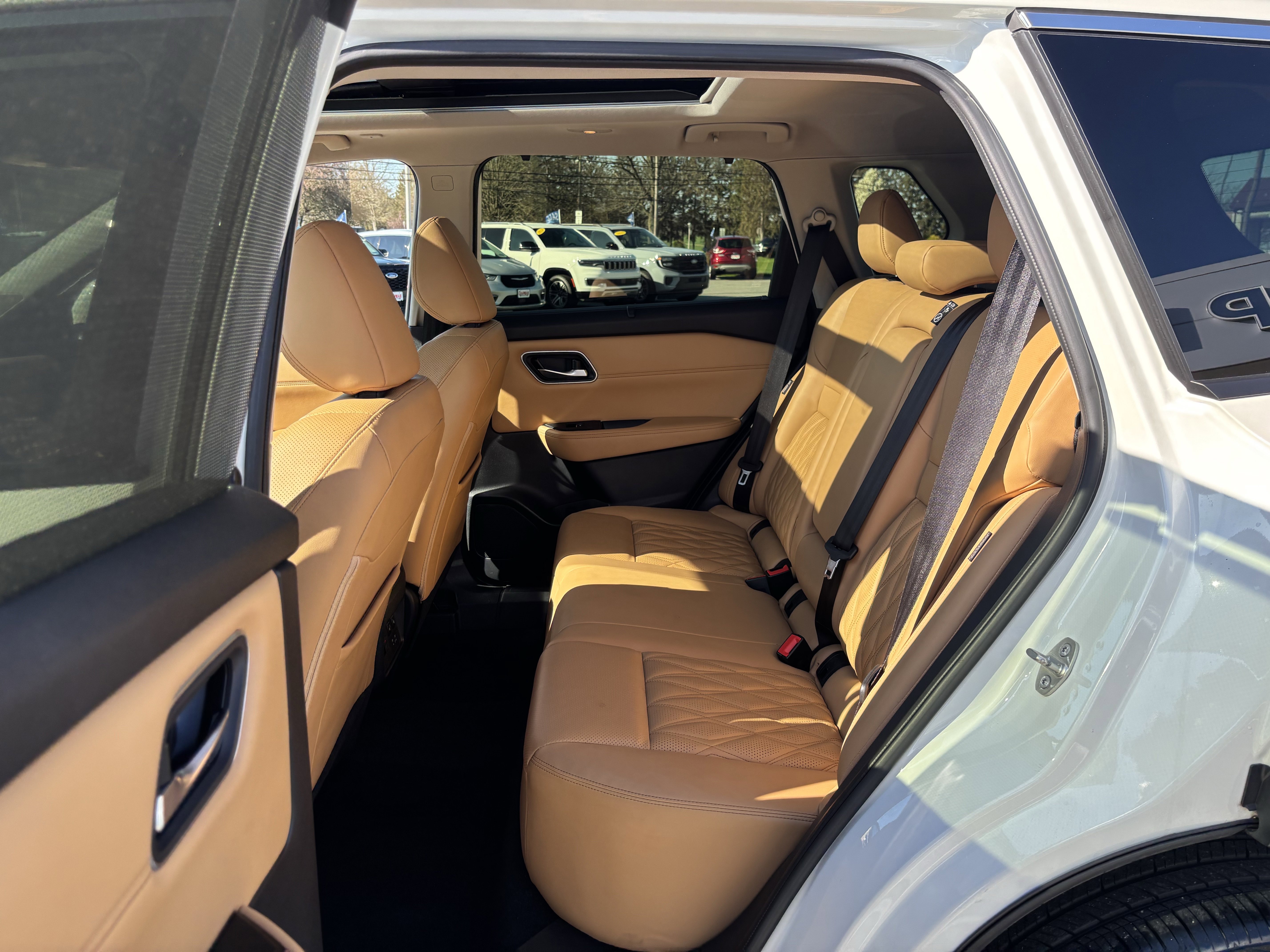 2023 Nissan Rogue Platinum - Photo 38