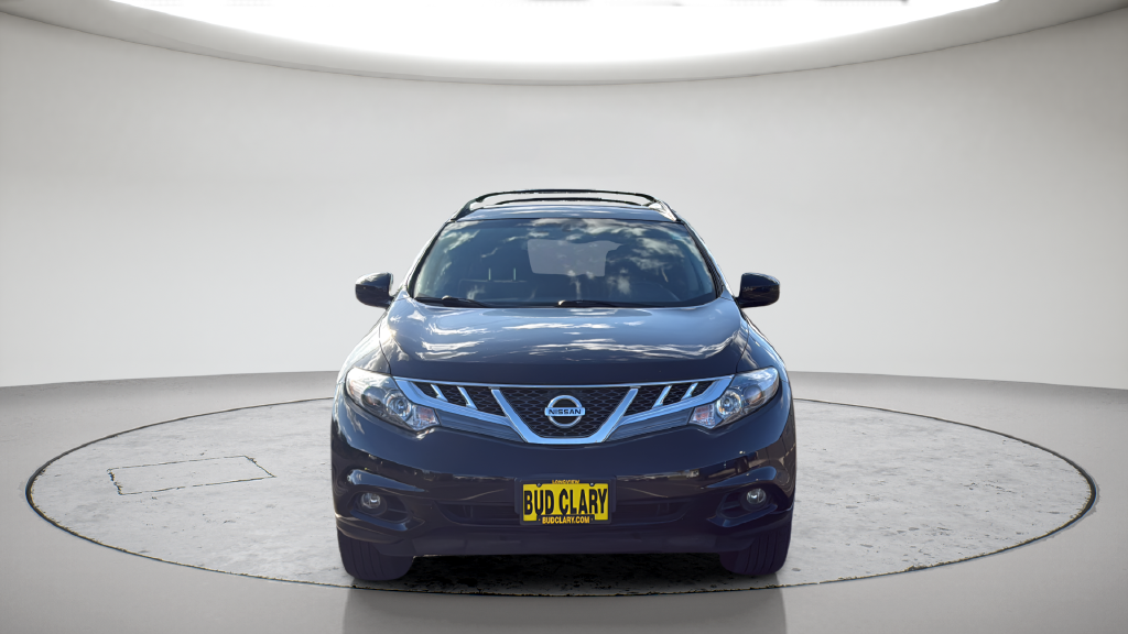 Used 2014 Black Nissan SV image 3