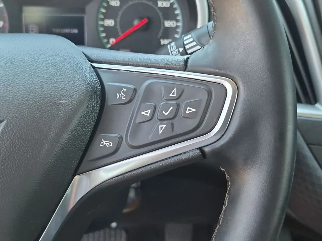 Used 2024 White Chevrolet RS image 17