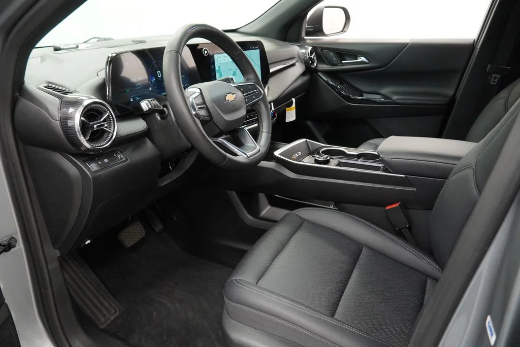 Used 2026 Gray Chevrolet LT image 21