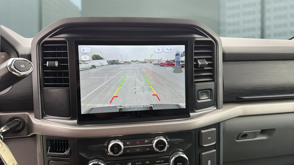 Used 2025 Silver Ford XLT image 24