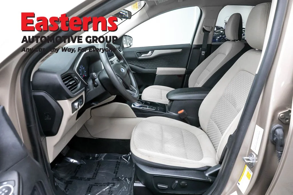 Used 2020 Gold Ford SE image 14