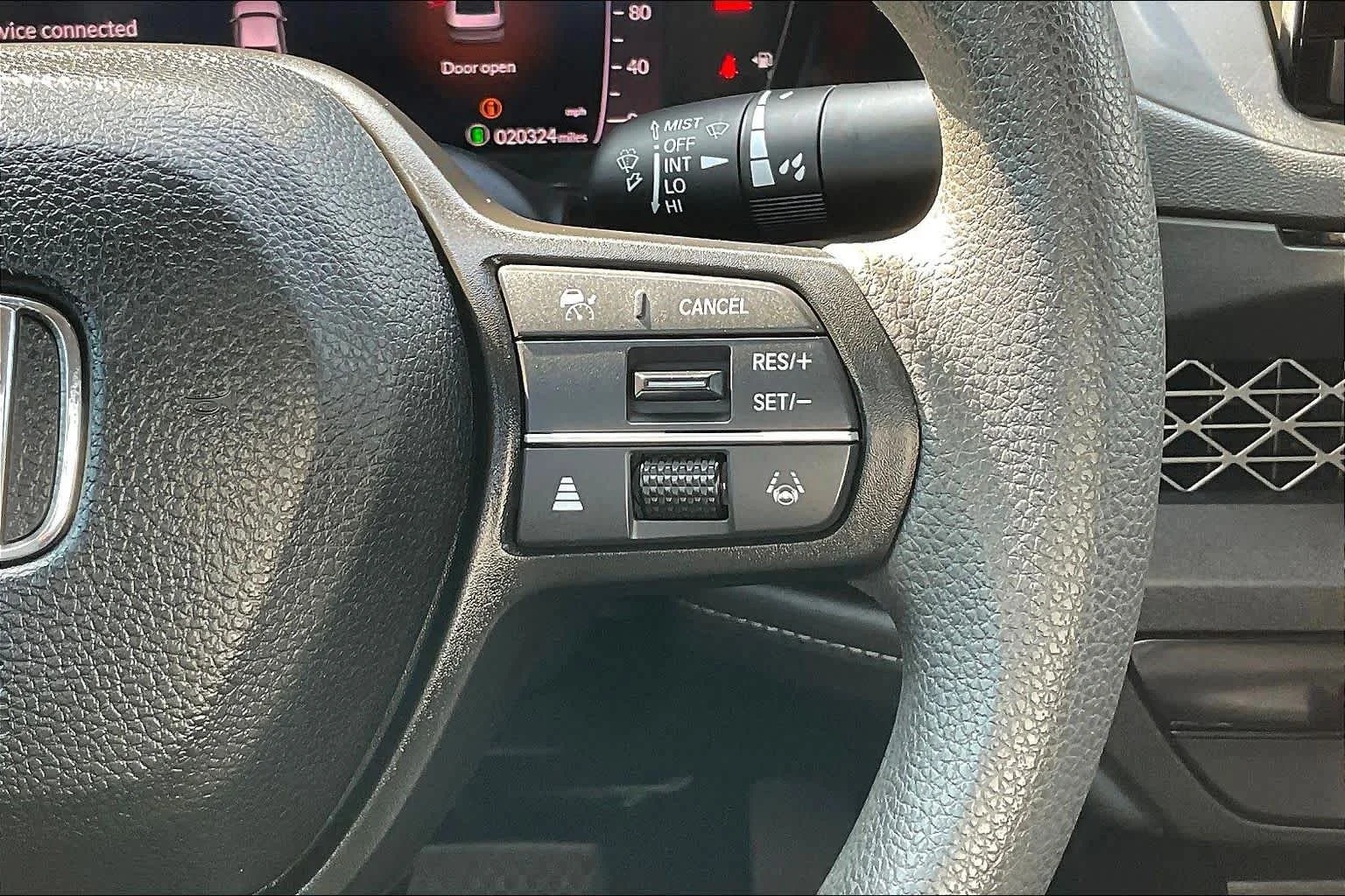 Used 2025 Meteorite Gray Metallic Honda LX image 23