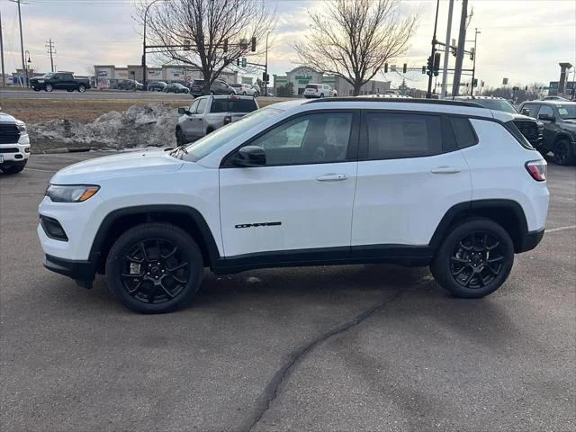 New 2026 Bright White Clearcoat Jeep Latitude image 4