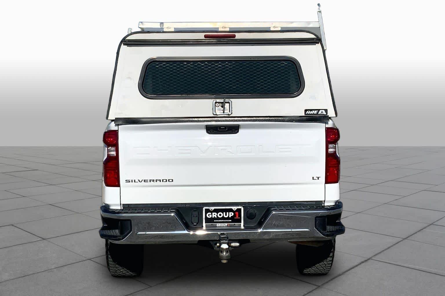 Used 2023 Summit White Chevrolet LT image 5