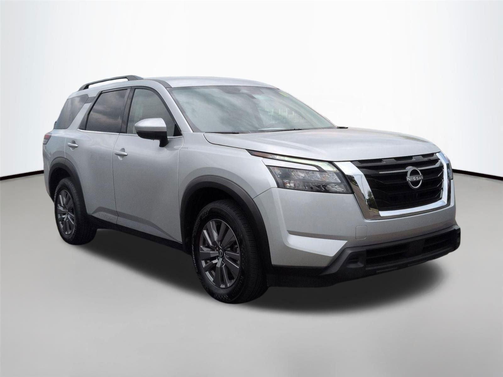 Used 2025 Brilliant Silver Metallic Nissan SV image 7