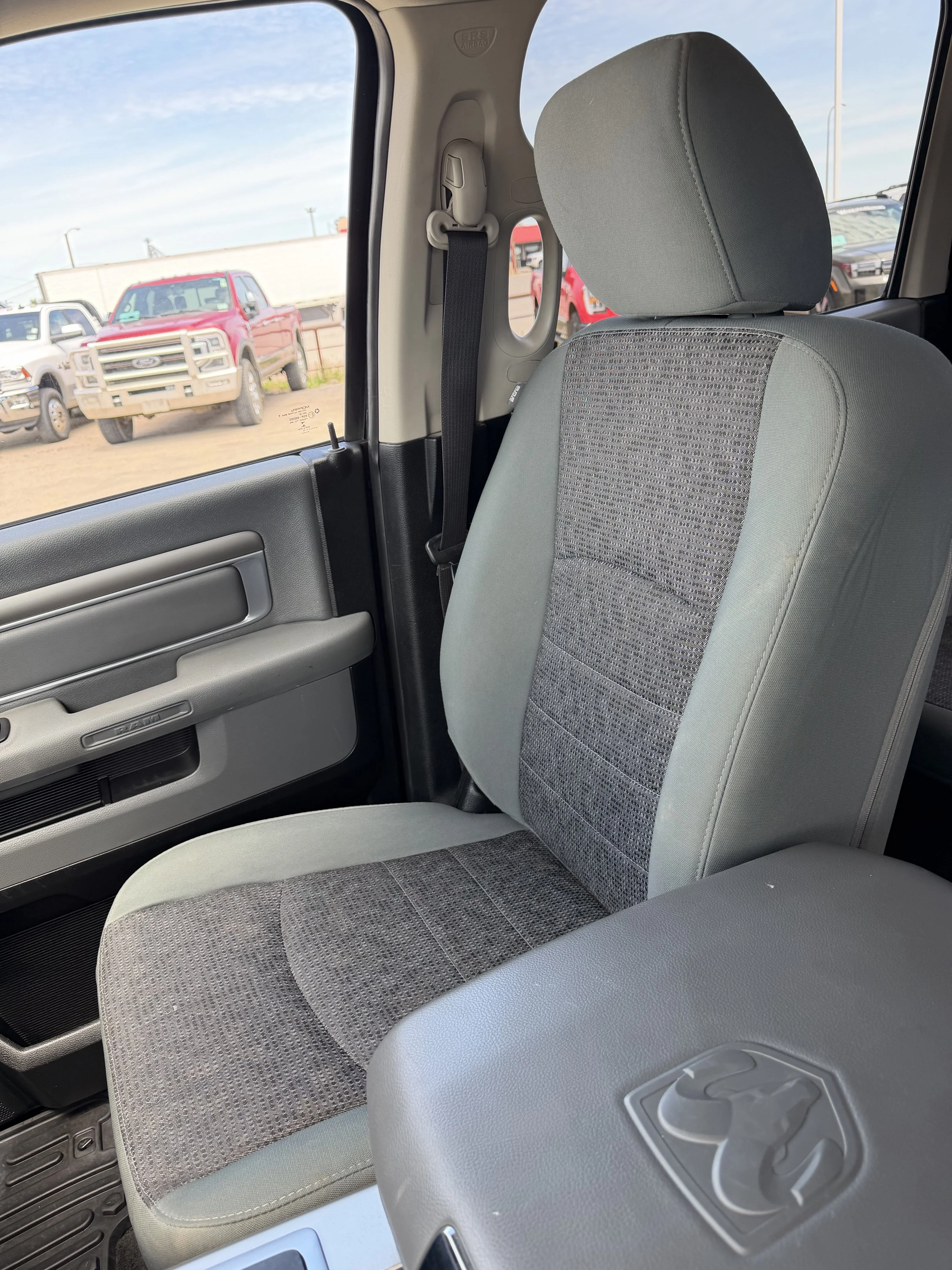 Used 2015 Maximum Steel Metallic Clearcoat Ram Outdoorsman image 25