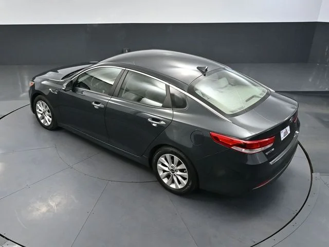 Used 2016 Green Kia LX image 46
