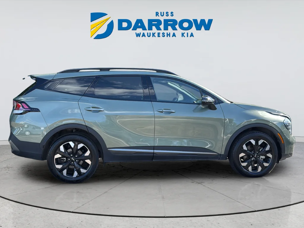 Used 2024 Green Kia X-Line image 6