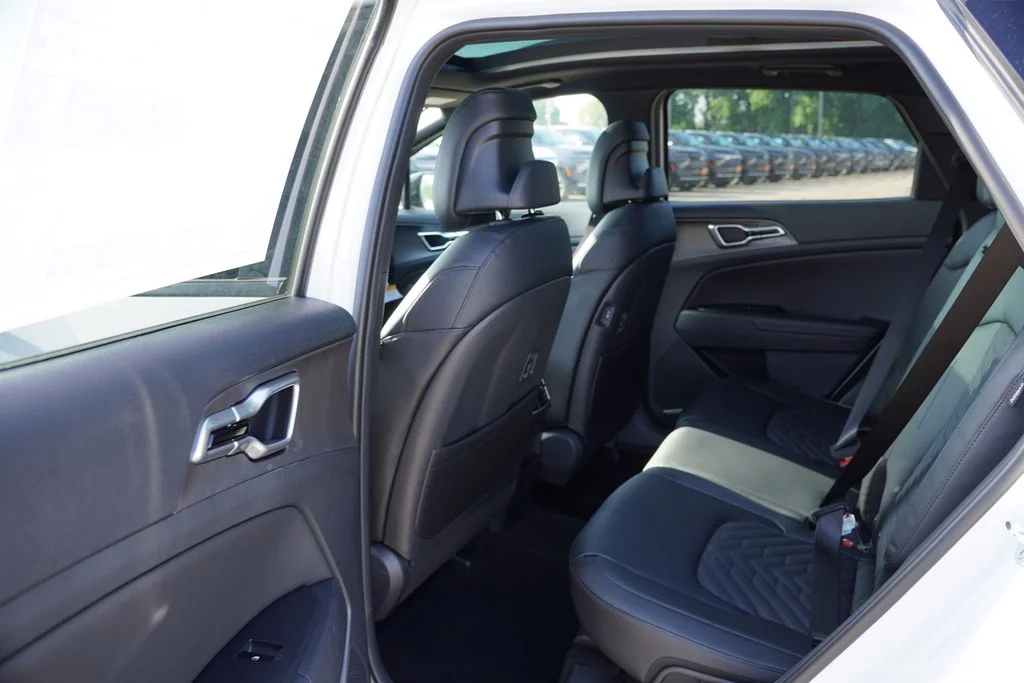 New 2026 Glacial White Pearl Kia X-Line image 11