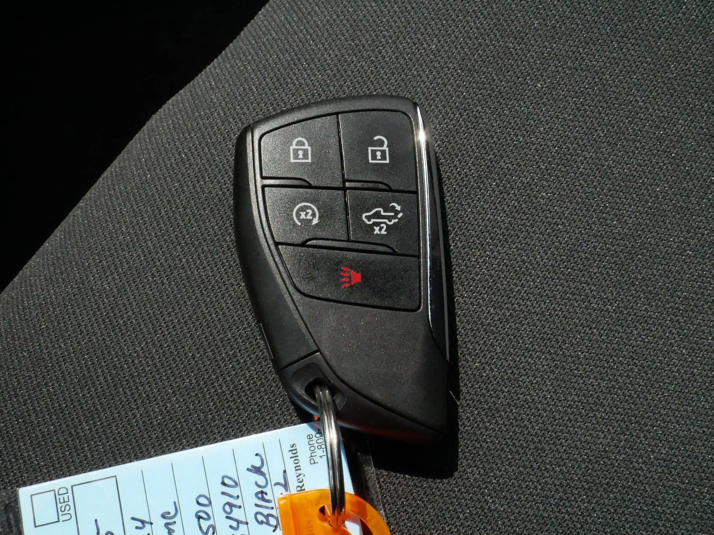 Used 2024 Onyx Black GMC Elevation image 30