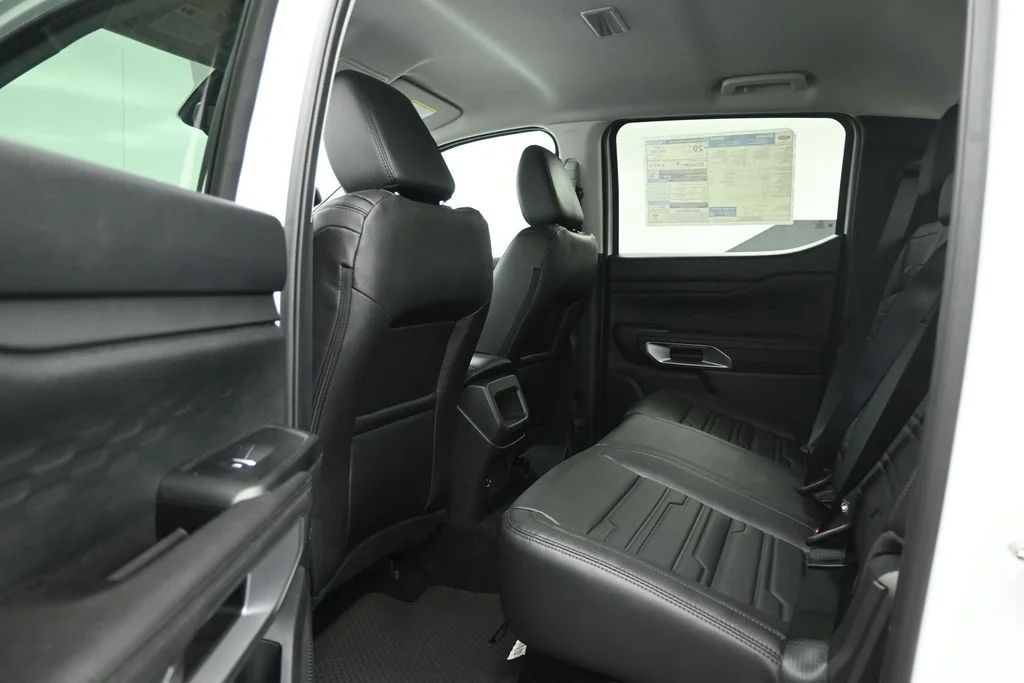 New 2026 Oxford White Ford Lariat image 17