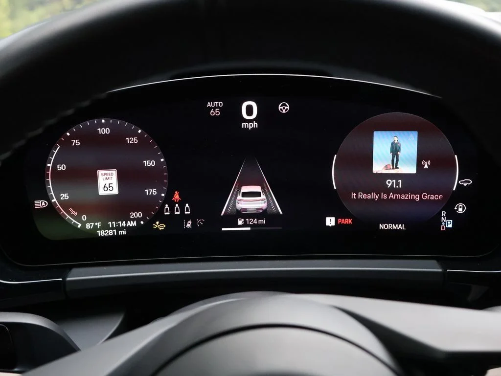 Used 2024 Oak Green Metallic Neo Porsche Turbo image 29