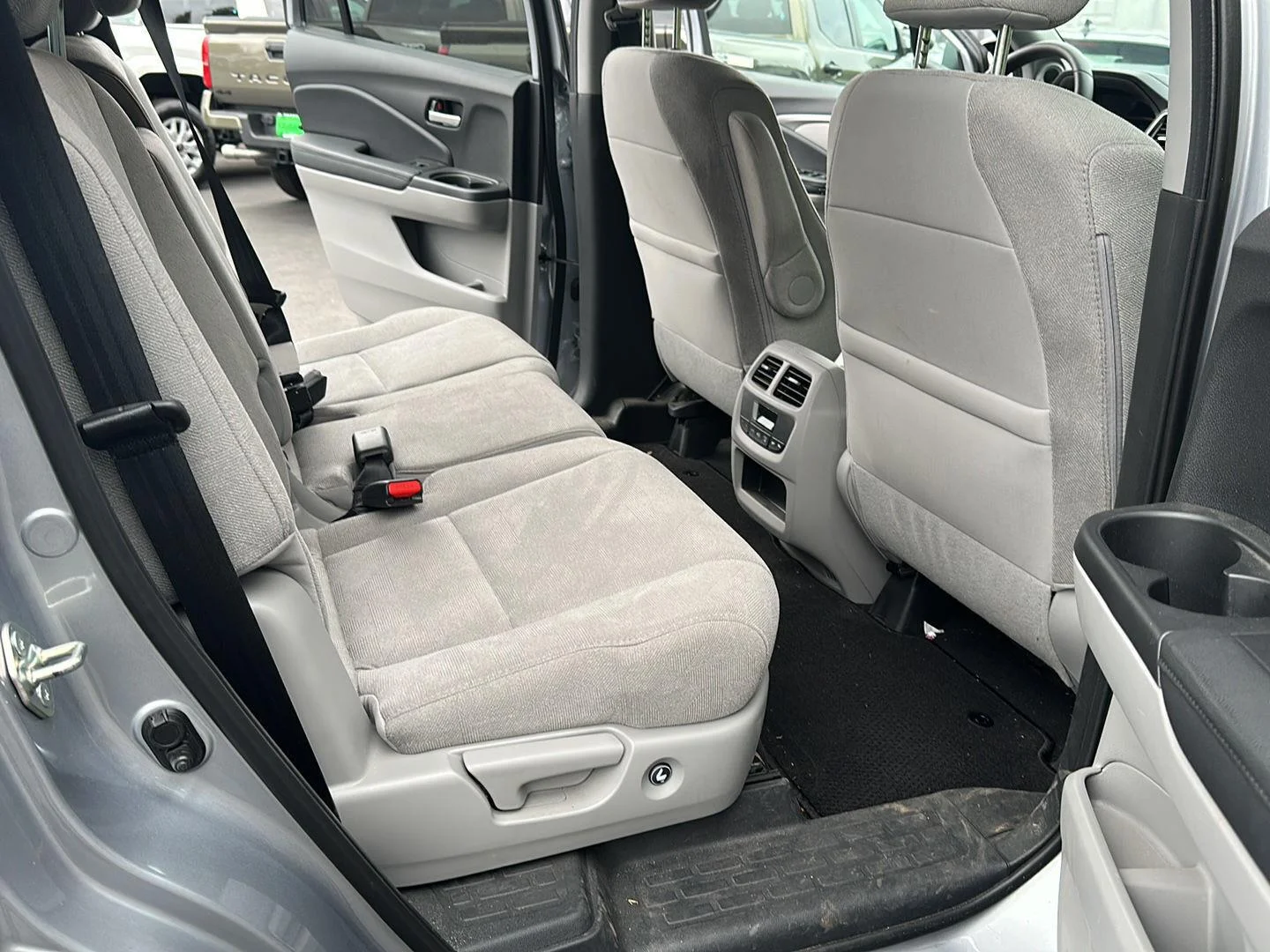 Used 2019 Lunar Silver Metallic Honda EX image 12
