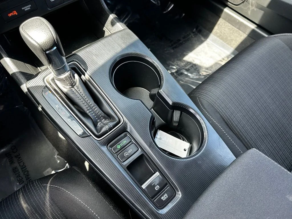 Used 2024  Honda LX image 26