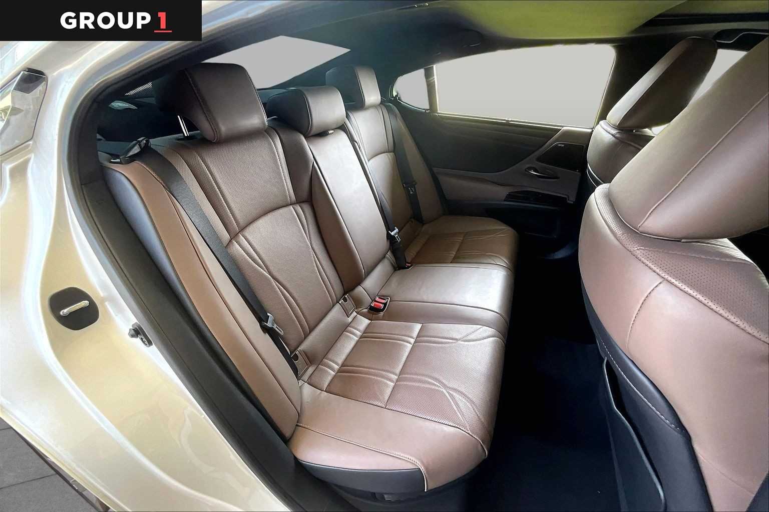 Used 2024 Eminent White Pearl Lexus Ultra Luxury image 17