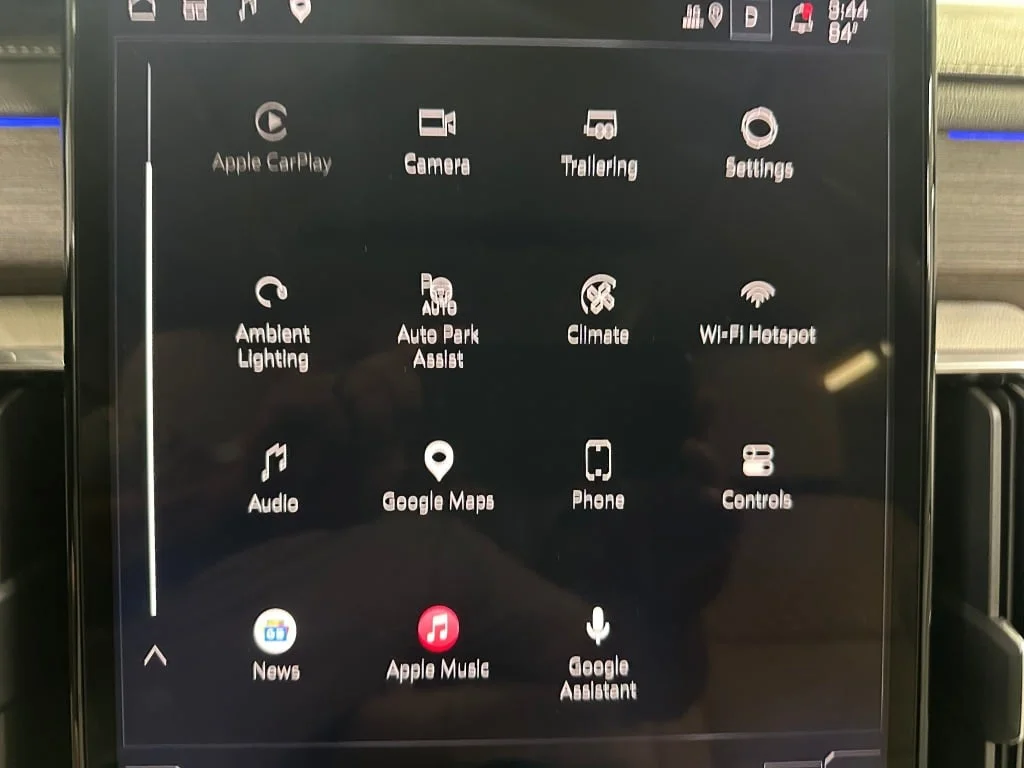 2026 GMC Acadia Denali - Photo 15