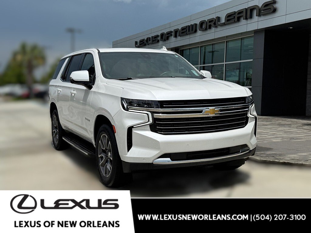Used 2022 Iridescent Pearl Tricoat Chevrolet LT image 1