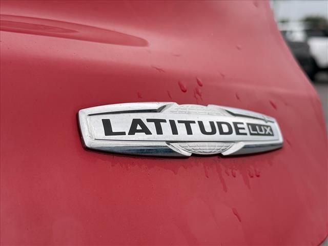 Used 2023 Red Jeep Latitude Lux image 7