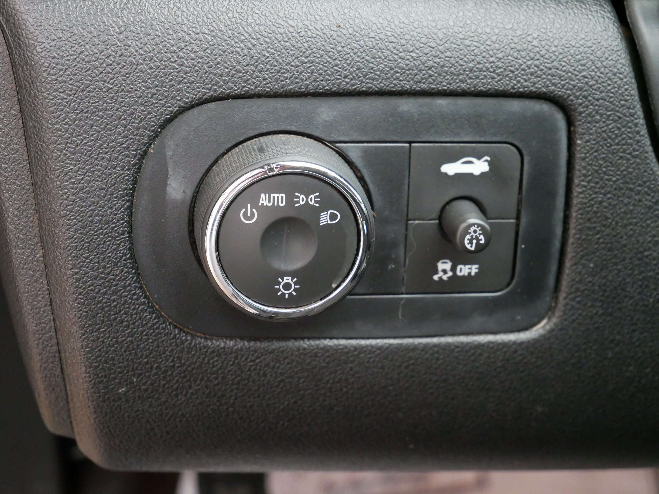 Used 2012 Gold Mist Metallic Chevrolet LT Fleet image 19