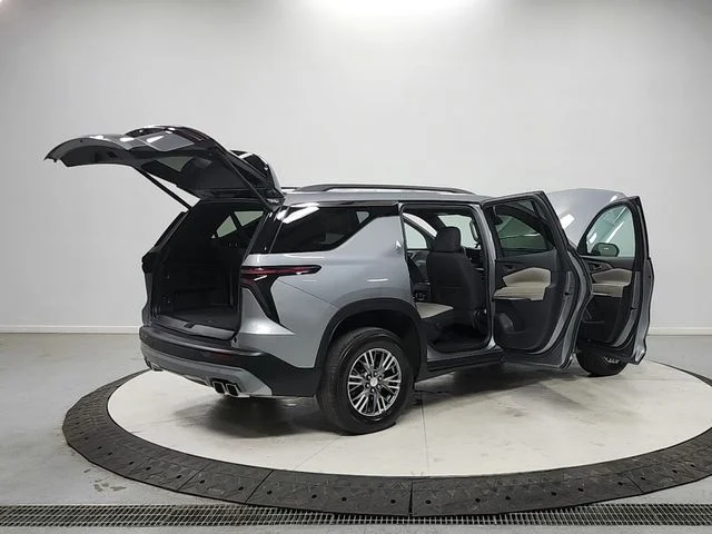 Used 2025 Gray Chevrolet LT image 15