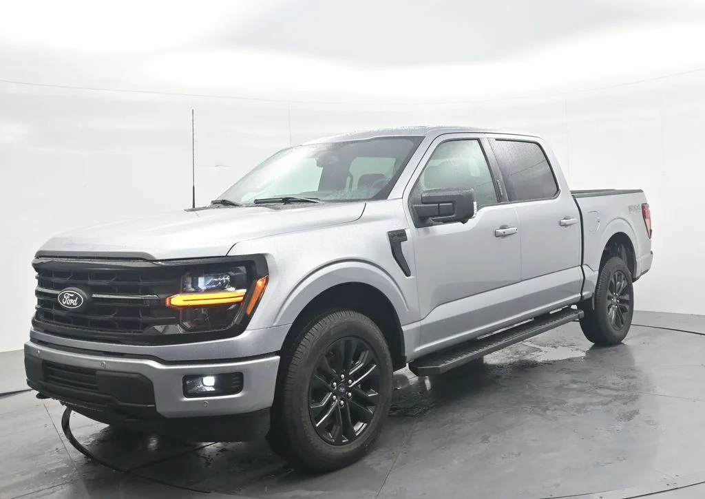 New 2026 Iconic Silver Metallic Ford XLT image 1