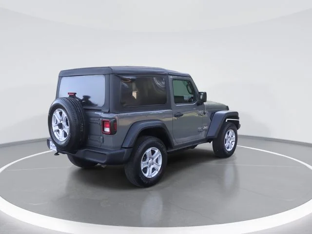 Used 2020 Gray Jeep Sport S image 8