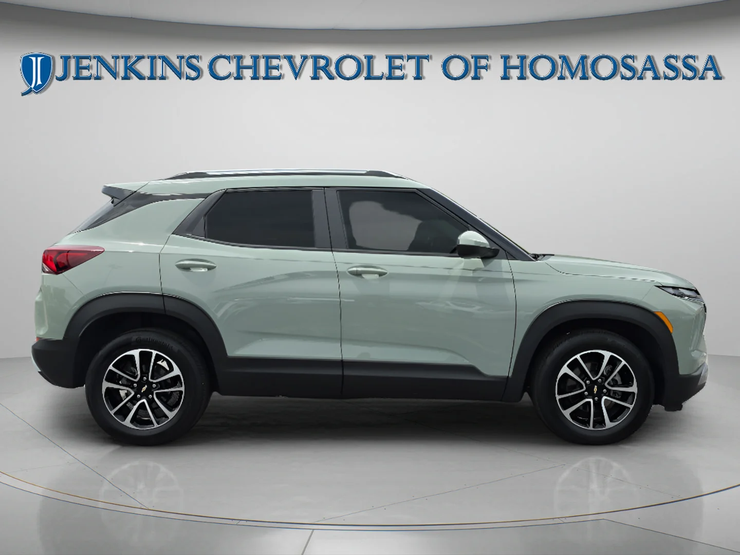 Used 2025 Cacti Green Chevrolet LT image 3