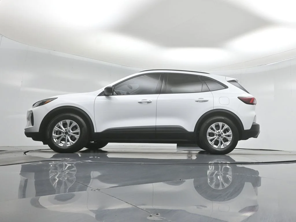 Certified Used 2025 White Ford Active image 7
