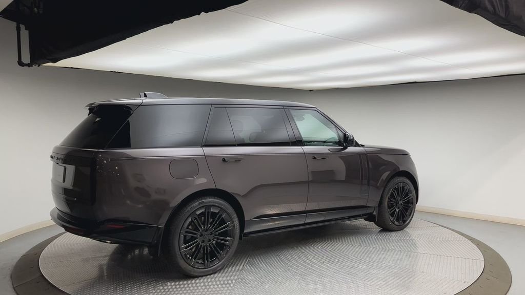 New 2026 Charente Grey LAND ROVER Autobiography image 2