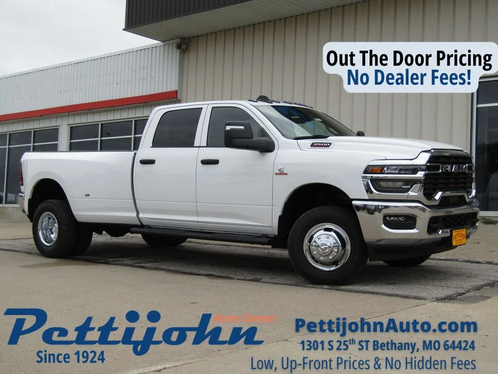 New 2026 Bright White Clear-Coat Exterior Paint RAM Tradesman image 1