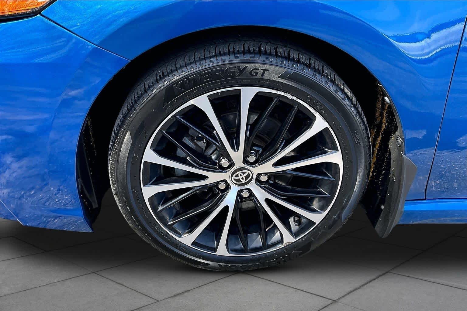 Used 2020 Blue Streak Metallic Toyota SE image 11